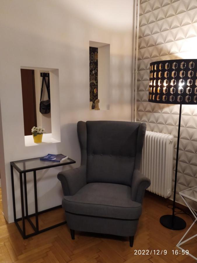 Plaka's Flat-near Syntagma Metro Station Apartment Athens